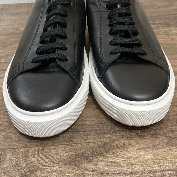 EUC HUGO Quiver Derby LT Black leather sneaker with white sole size 38 - Picture 6 of 9